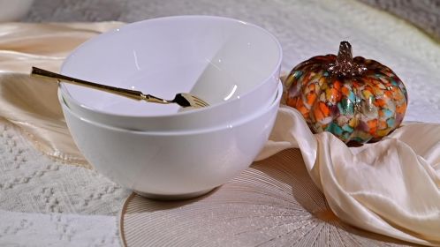 2 PC Lily Bone China Dinnerware Set, 8-inch White Deep